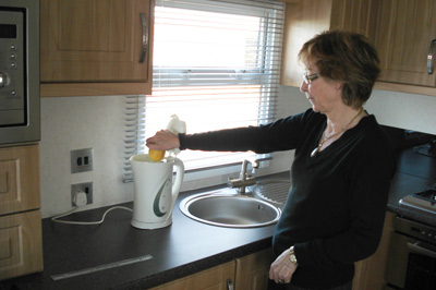 Use lemon juice to get rid of limescale in your kettle