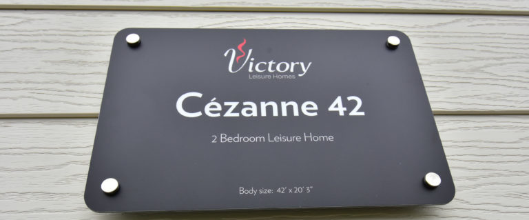 Victory Cezanne sign