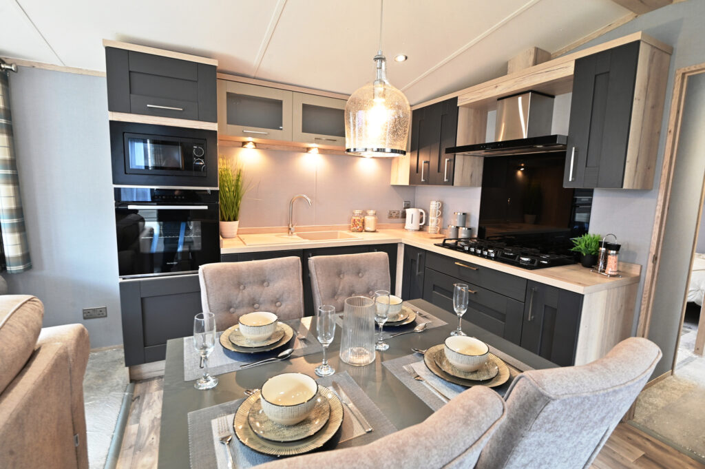 Love Holiday Homes Whinfell dining kitchen