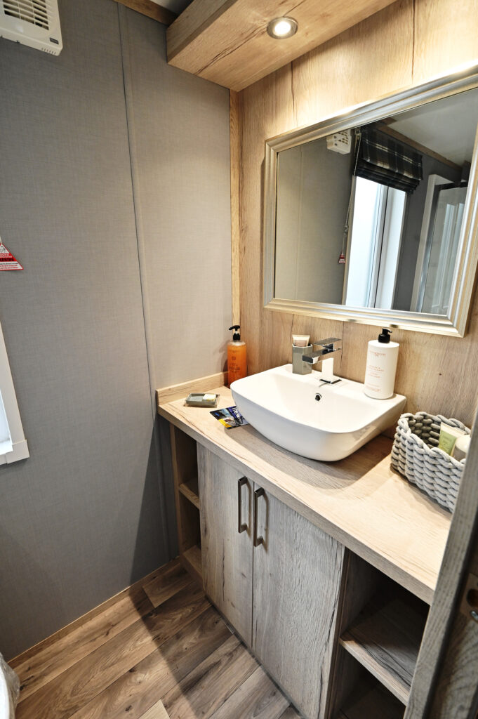 2024 Love Holiday Homes Whinfell bathroom